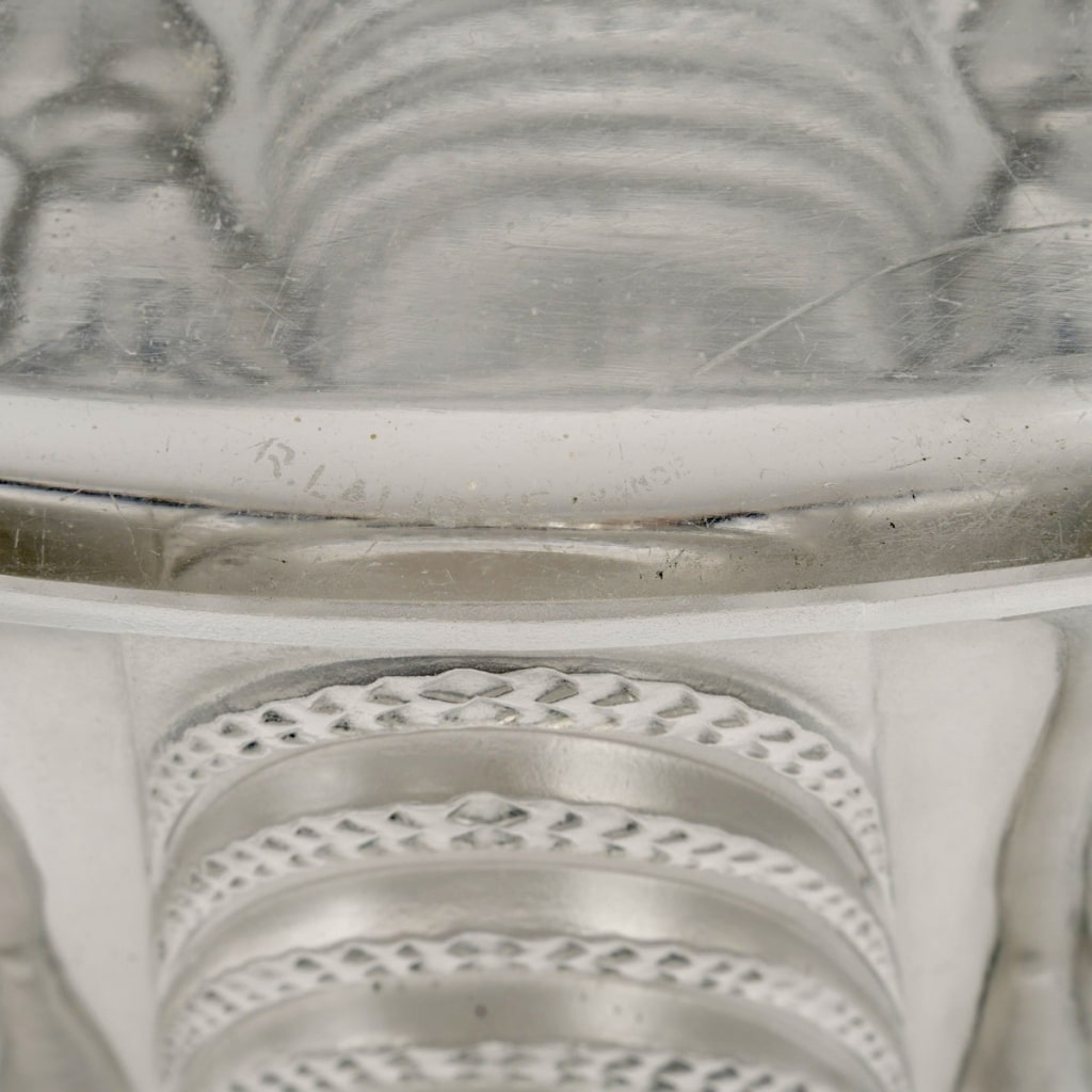 Vase « Terpsichore » verre blanc patiné bleu de René LALIQUE 8