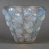 Vase « Moissac » verre opalescent patiné bleu de René LALIQUE 9