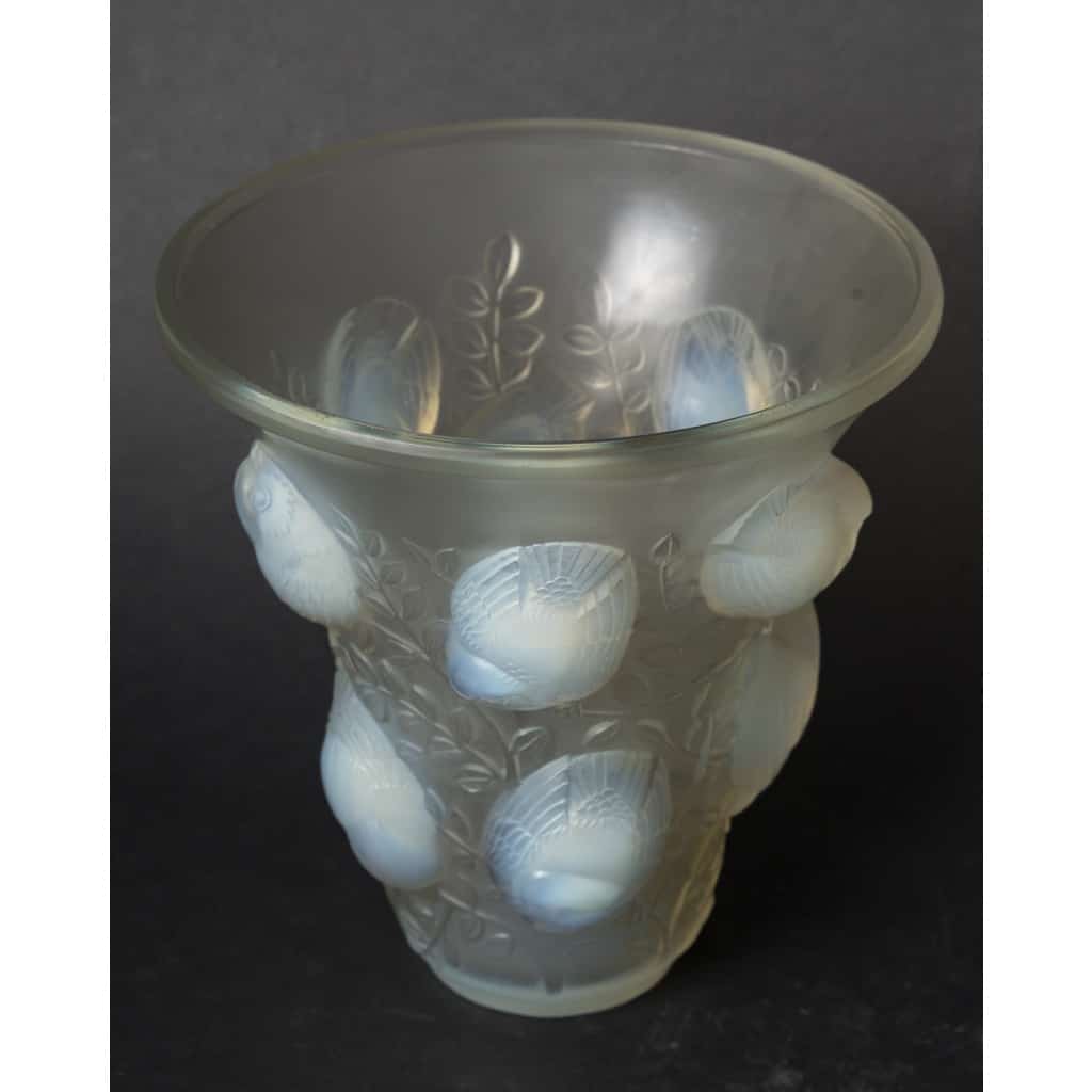RENE LALIQUE – Vase “ Saint François” en verre – Circa 1930 5 RENE LALIQUE – Vase “ Saint François” en verre – Circa 1930 5