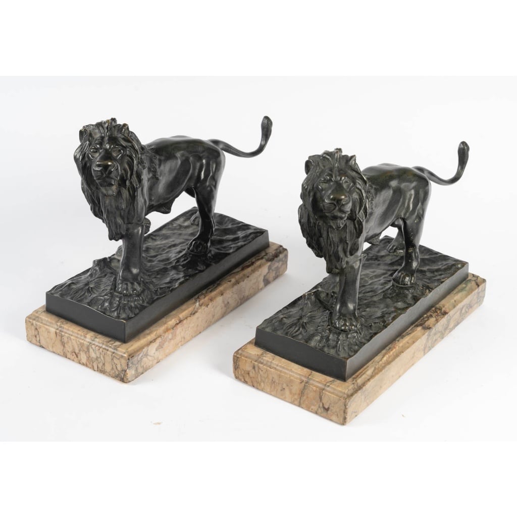 Jules Moigniez (1835-1894) Paire de Lions marchant en bronze 3 Jules Moigniez (1835-1894) Paire de Lions marchant en bronze 3