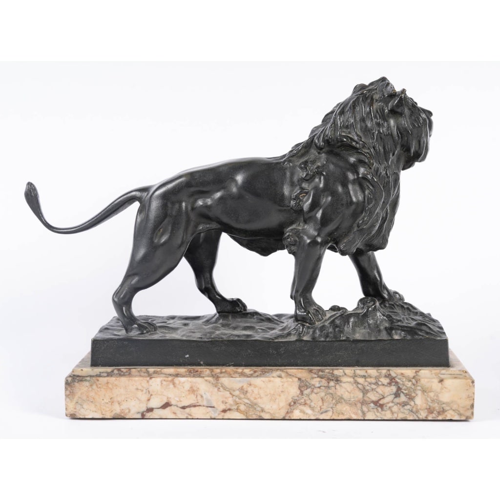 Jules Moigniez (1835-1894) Paire de Lions marchant en bronze 6 Jules Moigniez (1835-1894) Paire de Lions marchant en bronze 6