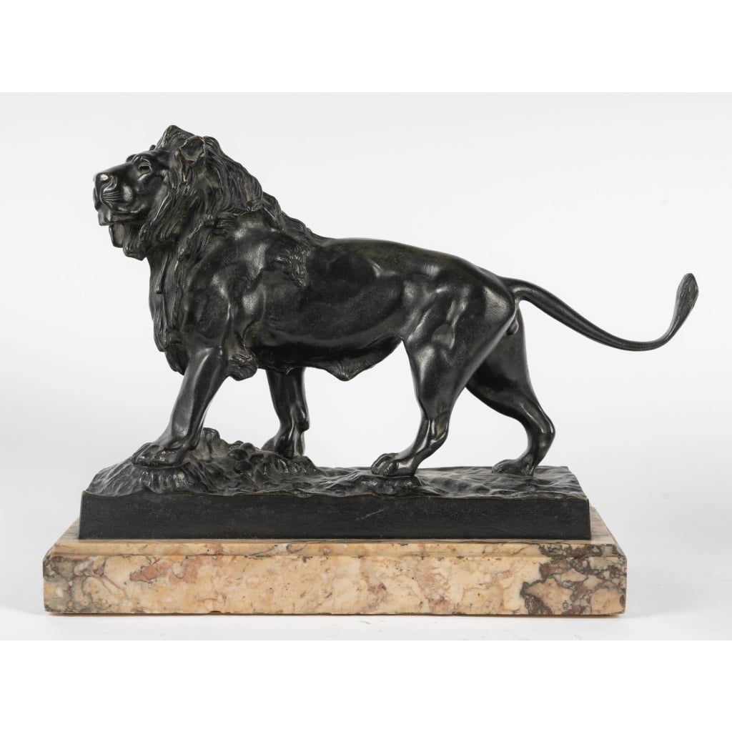 Jules Moigniez (1835-1894) Paire de Lions marchant en bronze 8 Jules Moigniez (1835-1894) Paire de Lions marchant en bronze 8