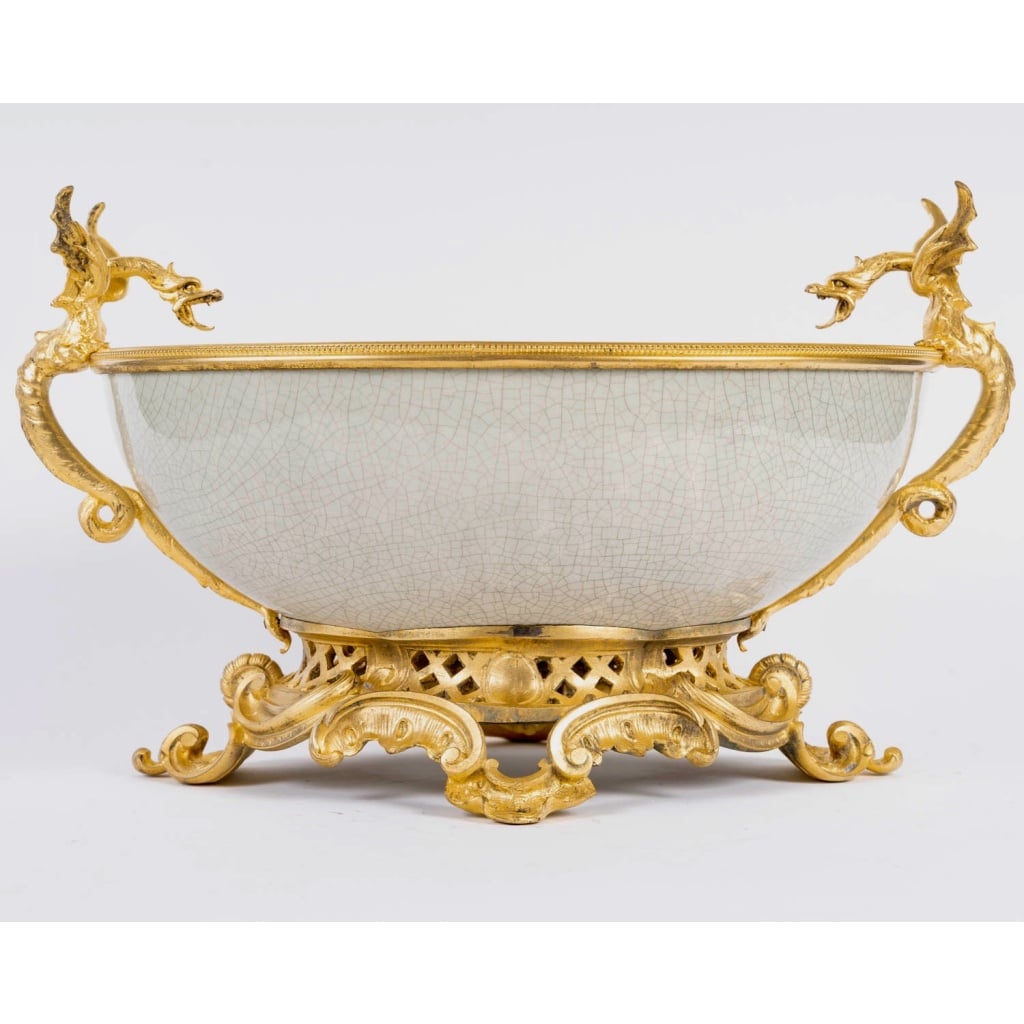 Coupe Centre de Table en Porcelaine montée bronze, circa 1880 3 Coupe Centre de Table en Porcelaine montée bronze, circa 1880 3