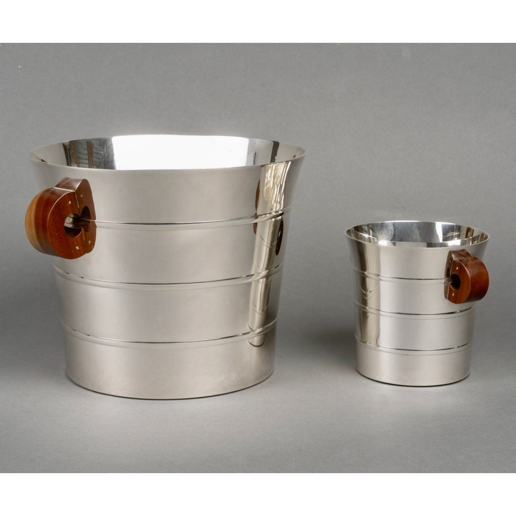 Seau à Champagne et à Glaçons « Epsilon » argent massif et noyer de Jean E. PUIFORCAT 3 Seau à Champagne et à Glaçons « Epsilon » argent massif et noyer de Jean E. PUIFORCAT 3