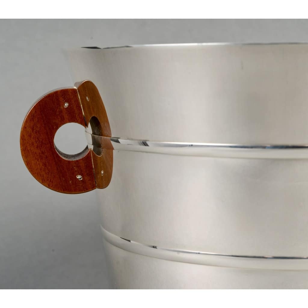 Seau à Champagne et à Glaçons « Epsilon » argent massif et noyer de Jean E. PUIFORCAT 5 Seau à Champagne et à Glaçons « Epsilon » argent massif et noyer de Jean E. PUIFORCAT 5