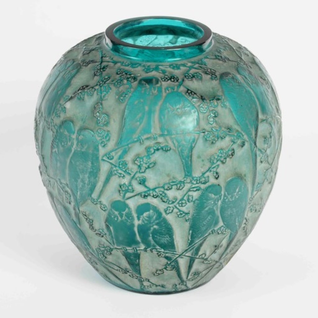 1919 René Lalique – Vase Perruches teinté vert 4 1919 René Lalique – Vase Perruches teinté vert 4