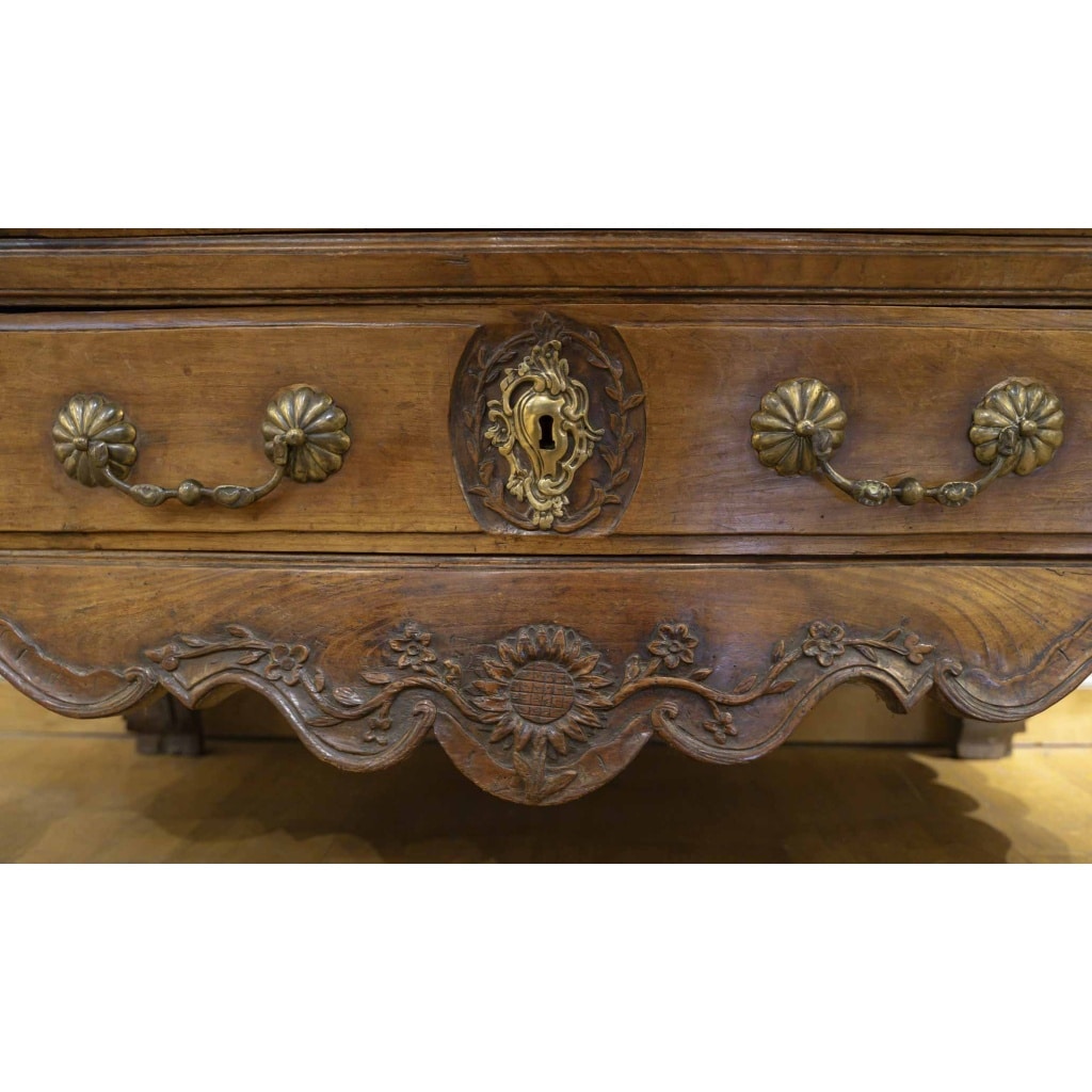 Commode provençale du XVIIIème siècle 11