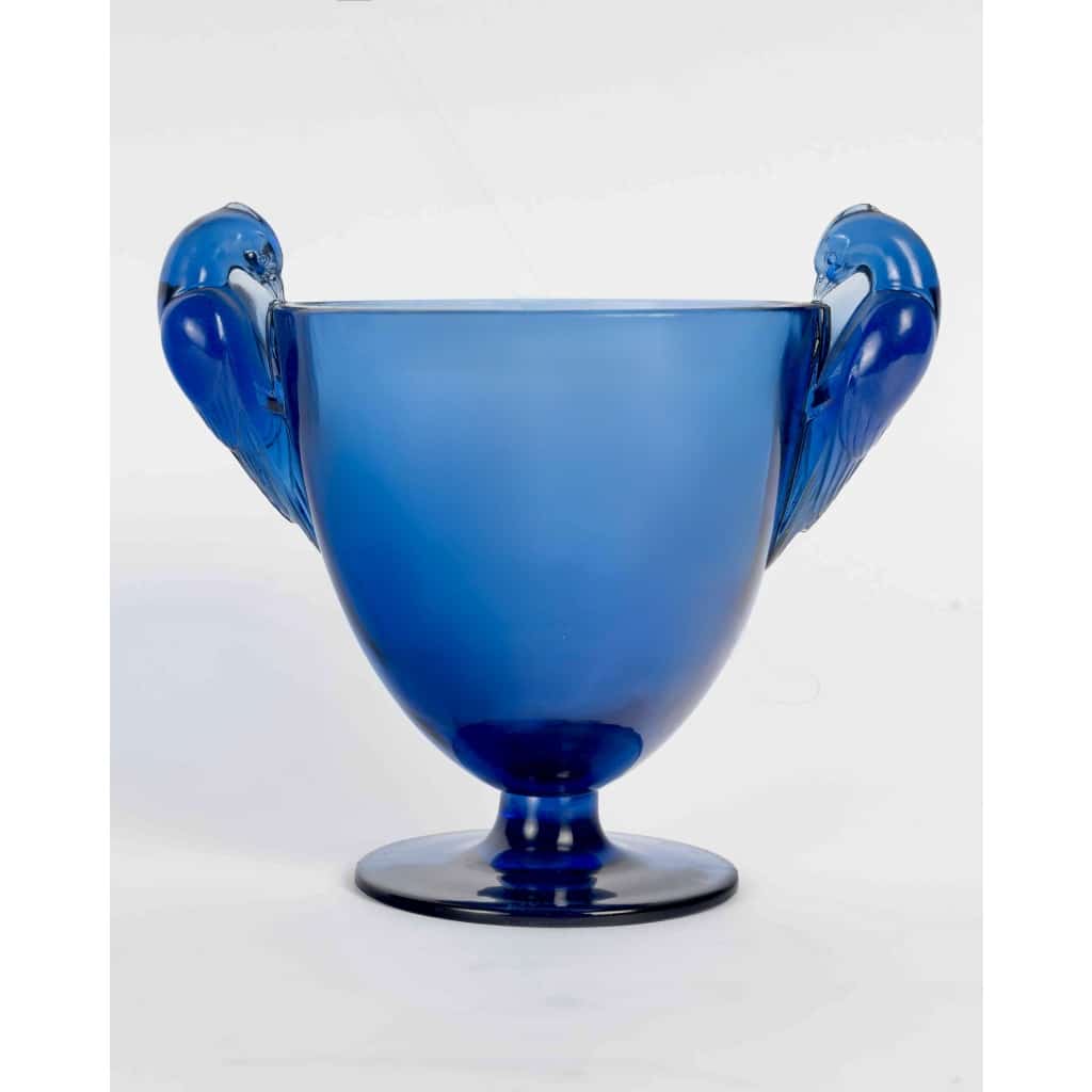 Vase « Ornis » verre bleu saphir de René LALIQUE 2