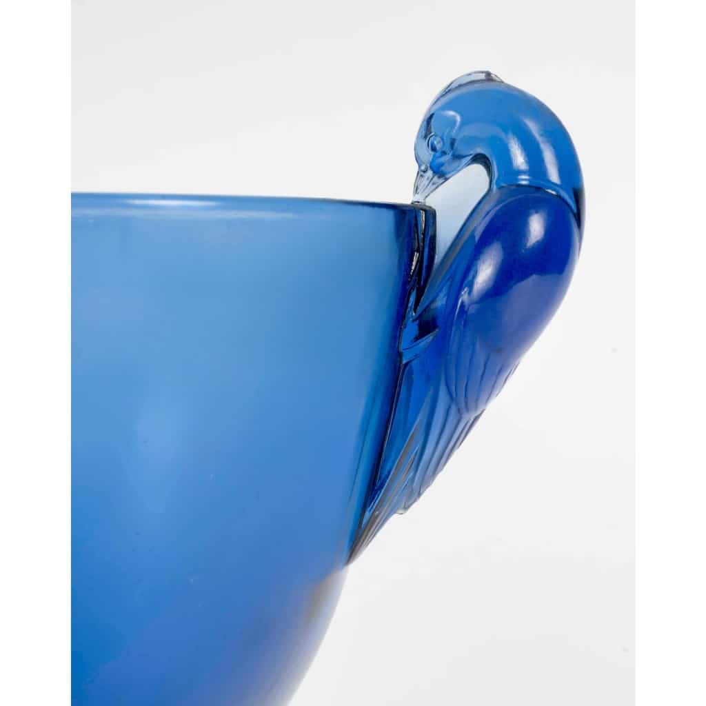 Vase « Ornis » verre bleu saphir de René LALIQUE 6