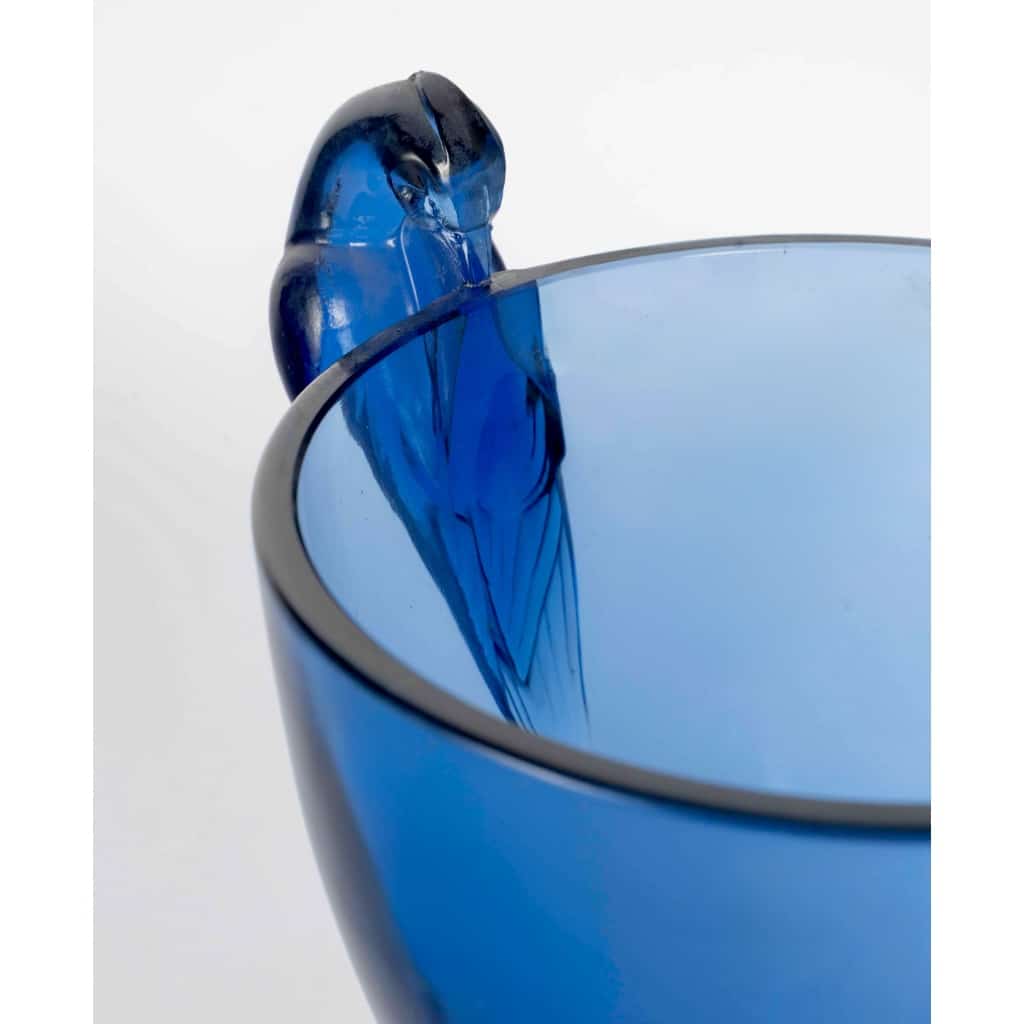 Vase « Ornis » verre bleu saphir de René LALIQUE 8