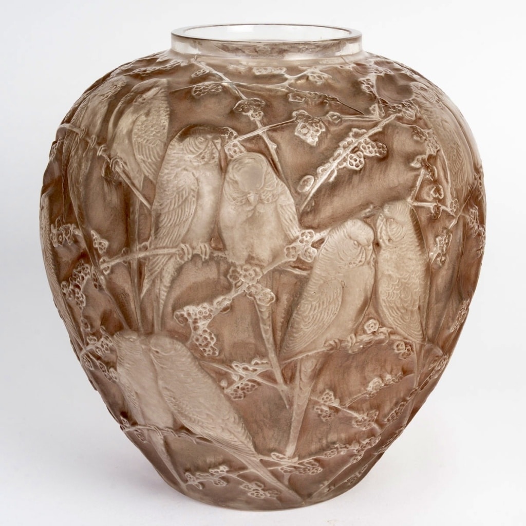Vase « Perruches » verre blanc patiné sépia de René LALIQUE 4 Vase « Perruches » verre blanc patiné sépia de René LALIQUE 4