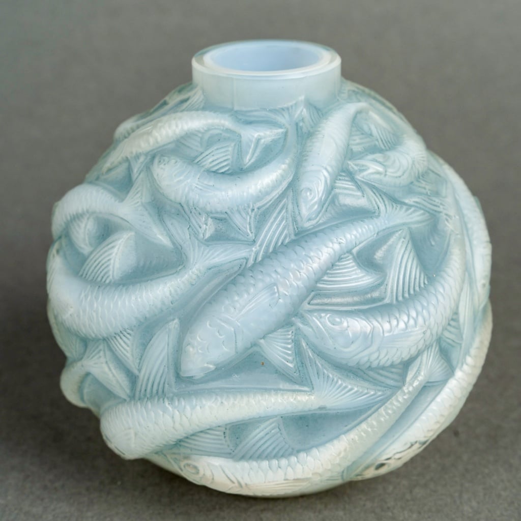 Vase « Oléron » verre opalescent patiné bleu de René LALIQUE 3