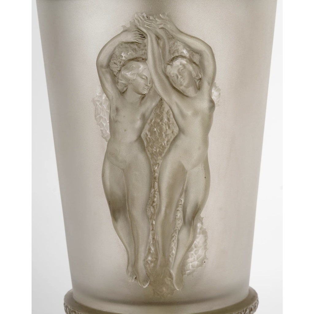 Lampe « Deux Danseuses » cristal patiné gris de René LALIQUE 5