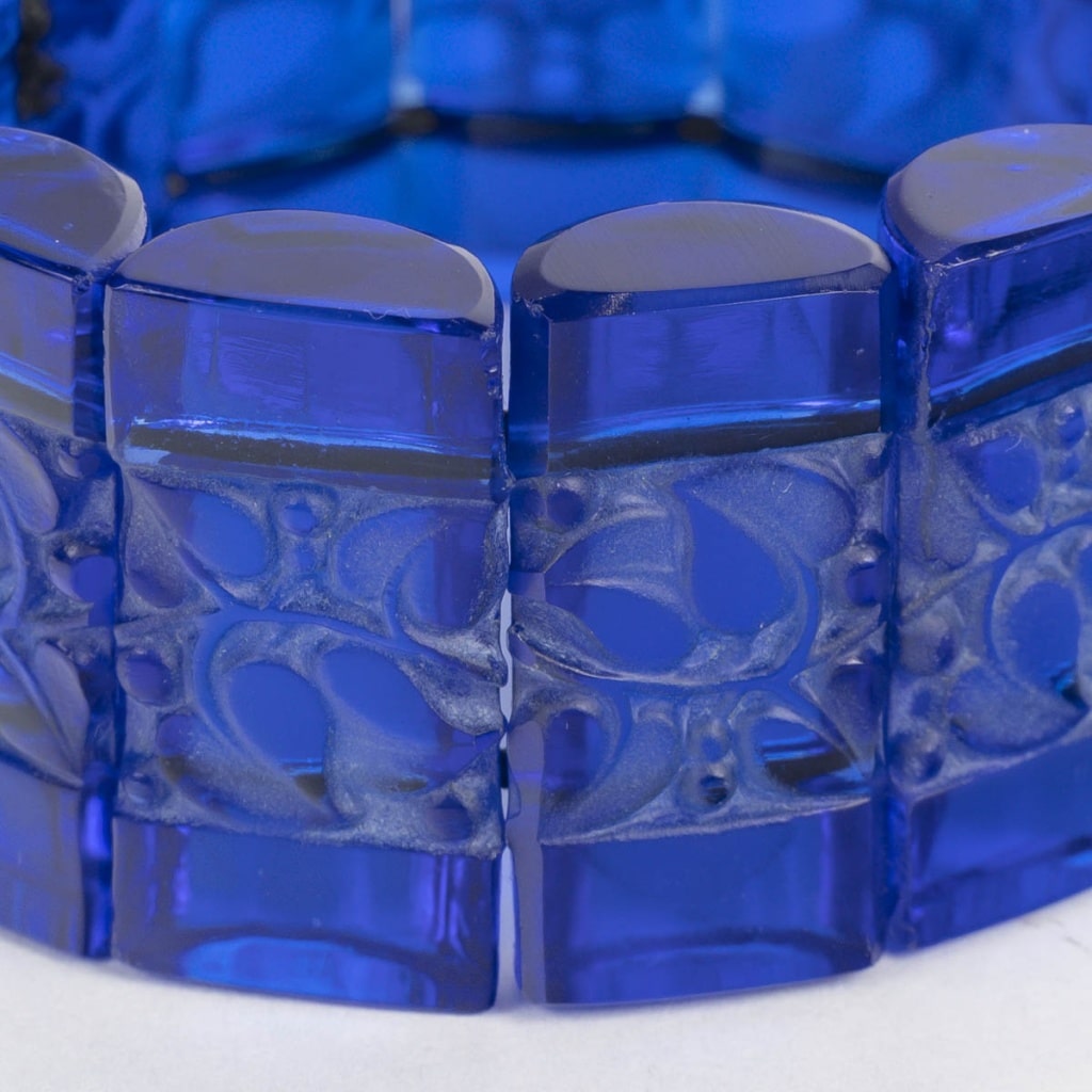 Bracelet « Cerisier » verre bleu cobalt patiné blanc de René LALIQUE 4