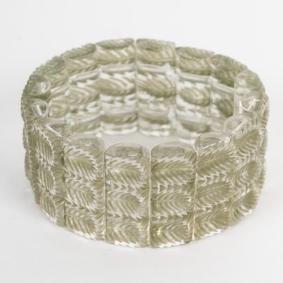 Bracelet  » Palmettes » verre blanc patiné bleu-vert de René LALIQUE