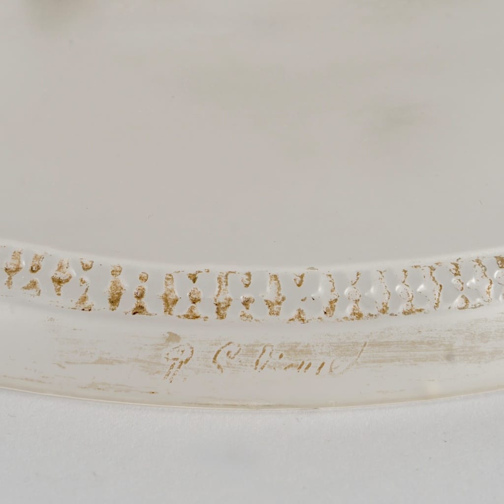 Lampe « Cariatides » verre blanc patiné sépia de René LALIQUE 7