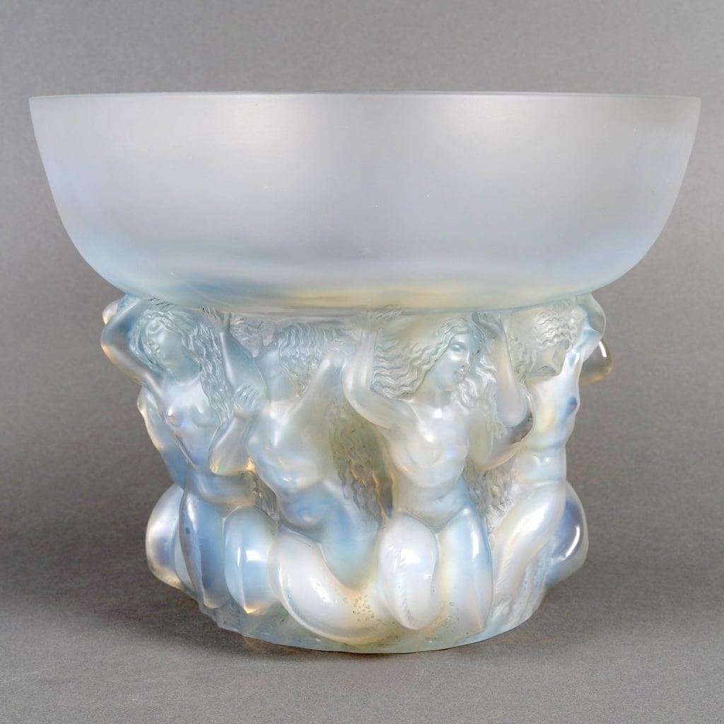 Vase « Naïades » verre opalescent patiné bleu de René LALIQUE 4