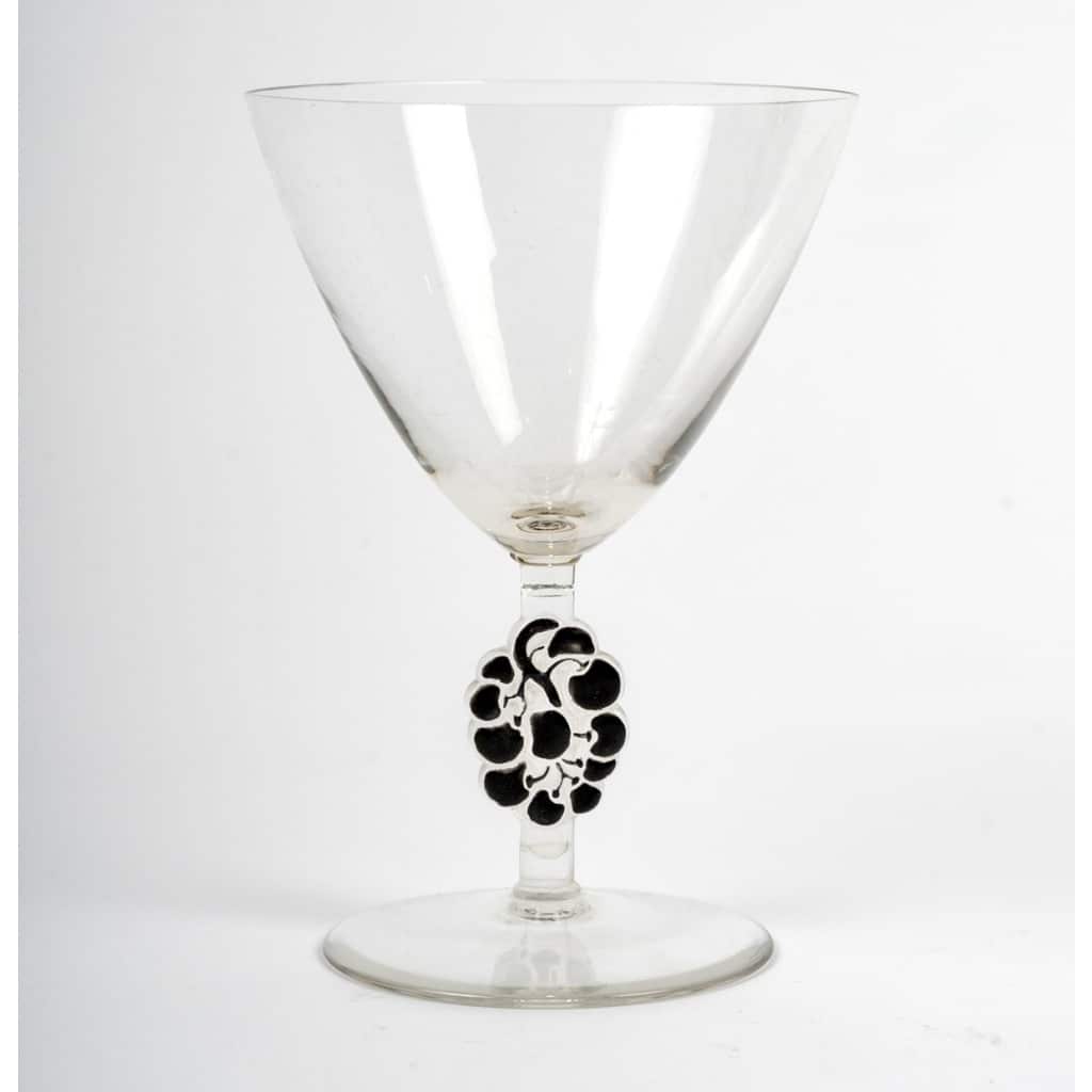 Suite de 6 Coupes à Champagne « Thionville » verre blanc émaillé noir de René LALIQUE 3