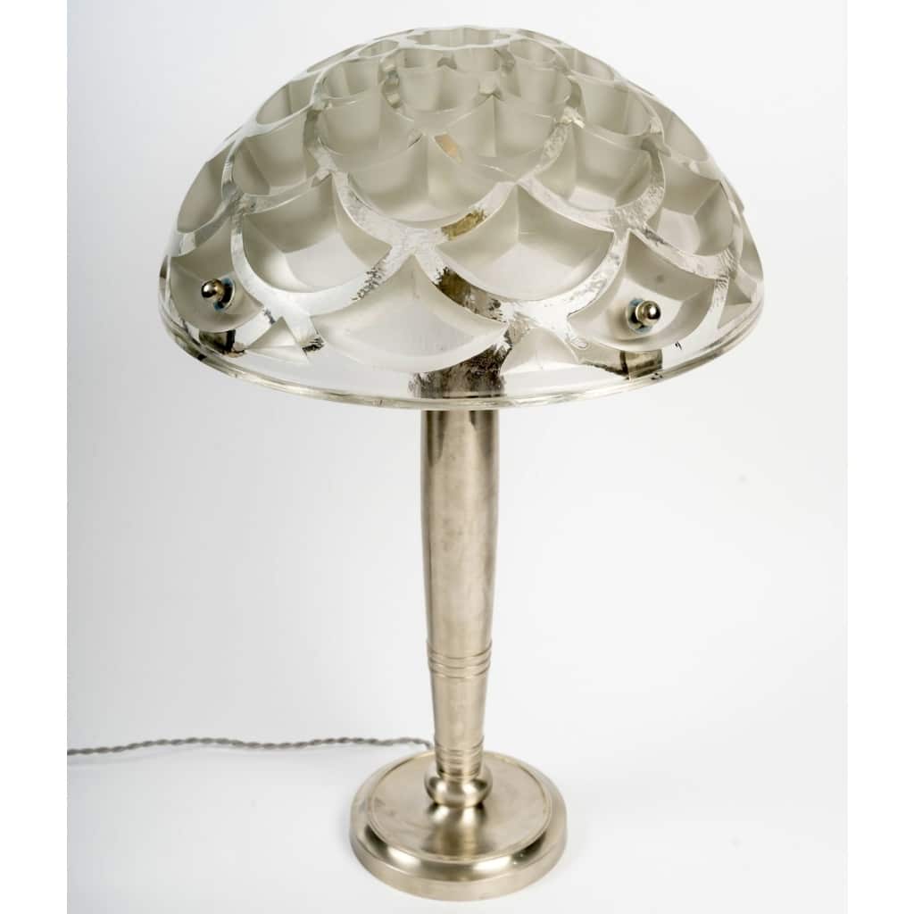 Lampe « Rinceaux » verre blanc et bronze nickelé de René LALIQUE 3 Lampe « Rinceaux » verre blanc et bronze nickelé de René LALIQUE 3