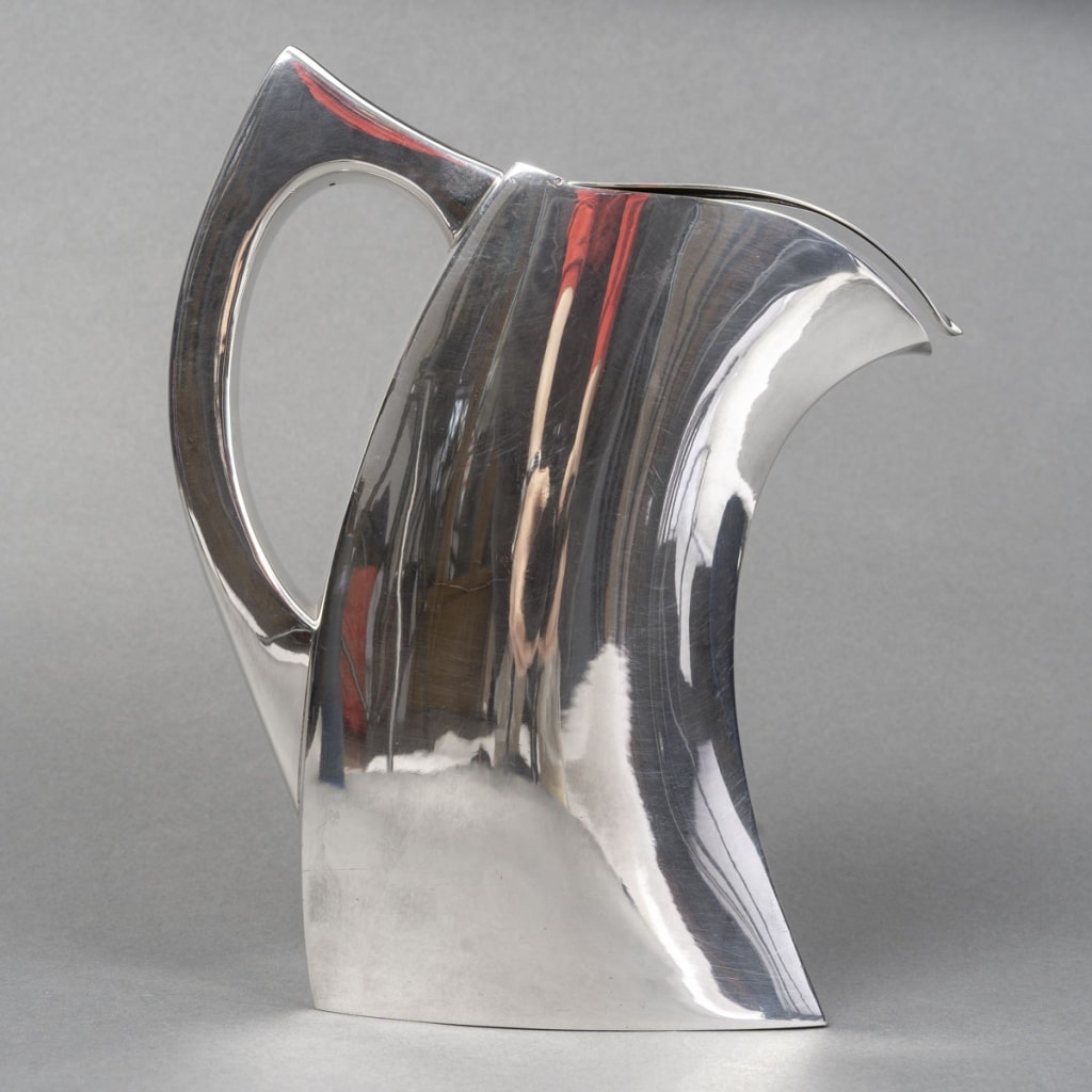 Pierre Cardin – Verseuse couverte en argent massif – Circa 1970 8 Pierre Cardin – Verseuse couverte en argent massif – Circa 1970 8