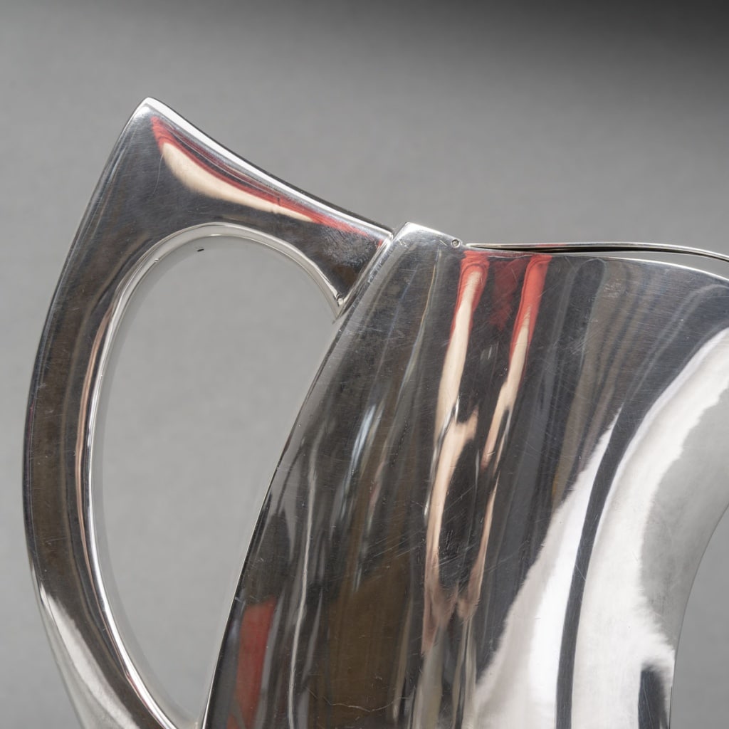 Pierre Cardin – Verseuse couverte en argent massif – Circa 1970 9 Pierre Cardin – Verseuse couverte en argent massif – Circa 1970 9