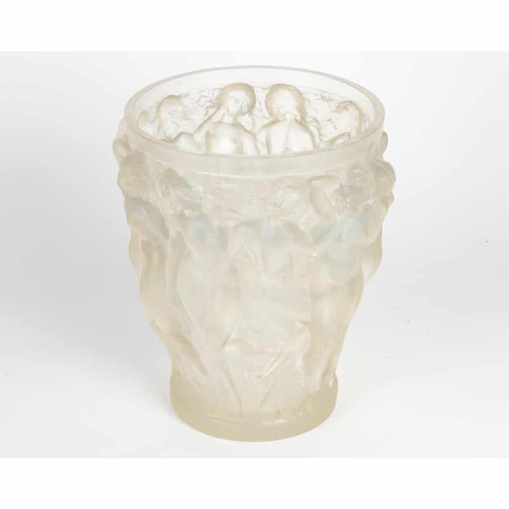 René Lalique – Vase «Bacchantes» en verre Opalescent 6