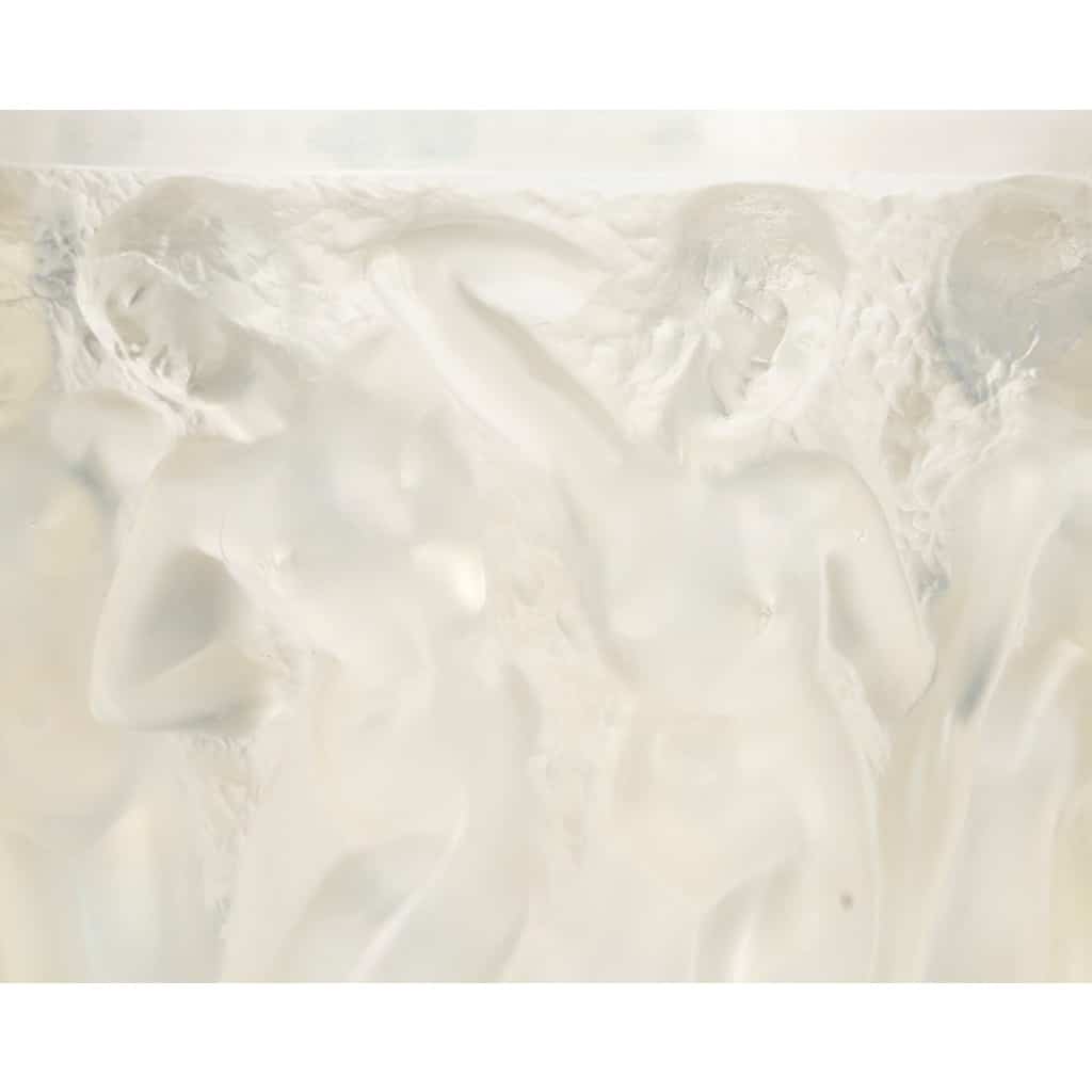 René Lalique – Vase «Bacchantes» en verre Opalescent 4