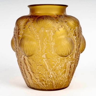 Vase « Domrémy » verre orange ambré patiné blanc de René LALIQUE
