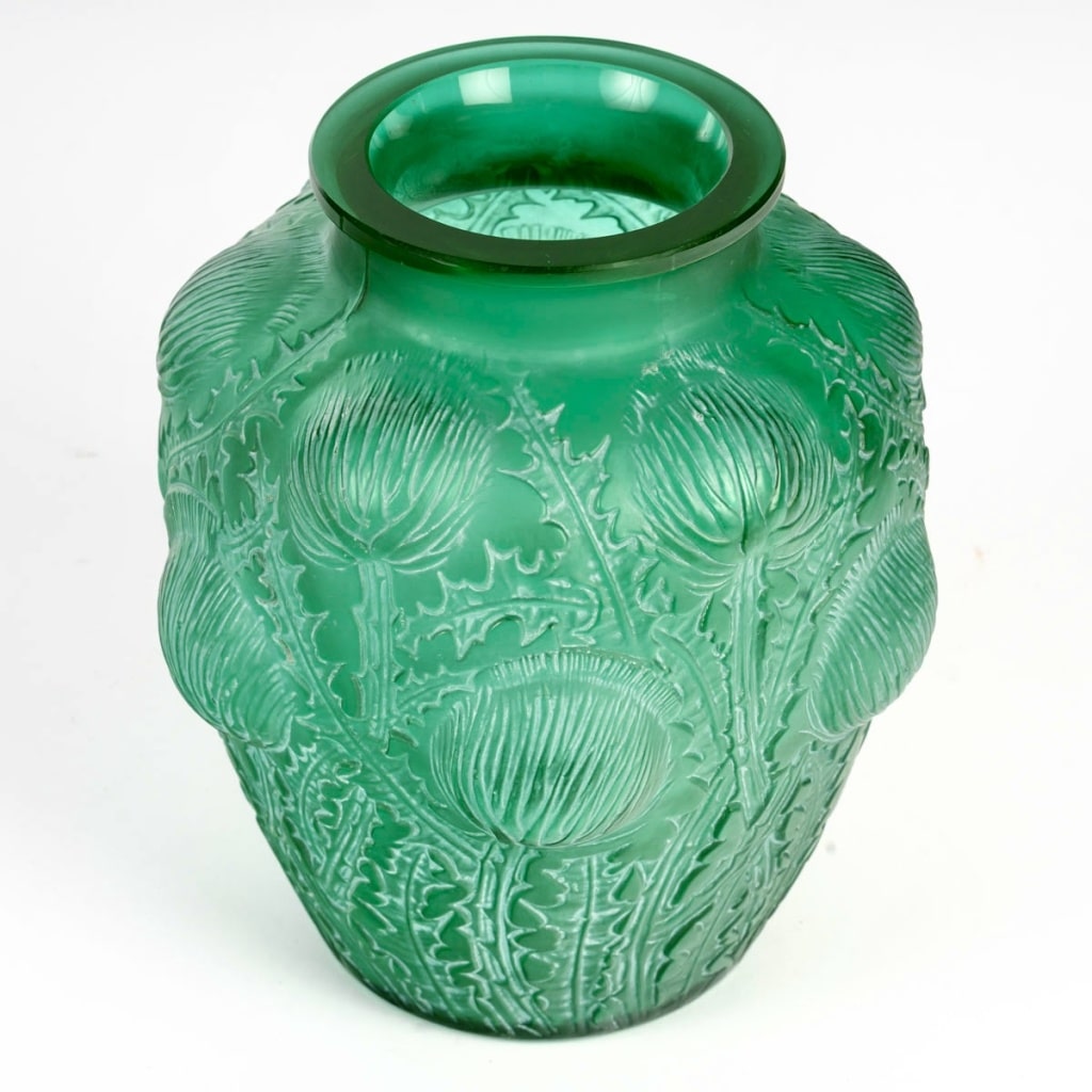 Vase « Domrémy » verre vert émeraude patiné blanc de René LALIQUE 3