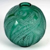 Vase « Palmes » verre vert émeraude patiné blanc de René LALIQUE 9 Vase « Palmes » verre vert émeraude patiné blanc de René LALIQUE 9