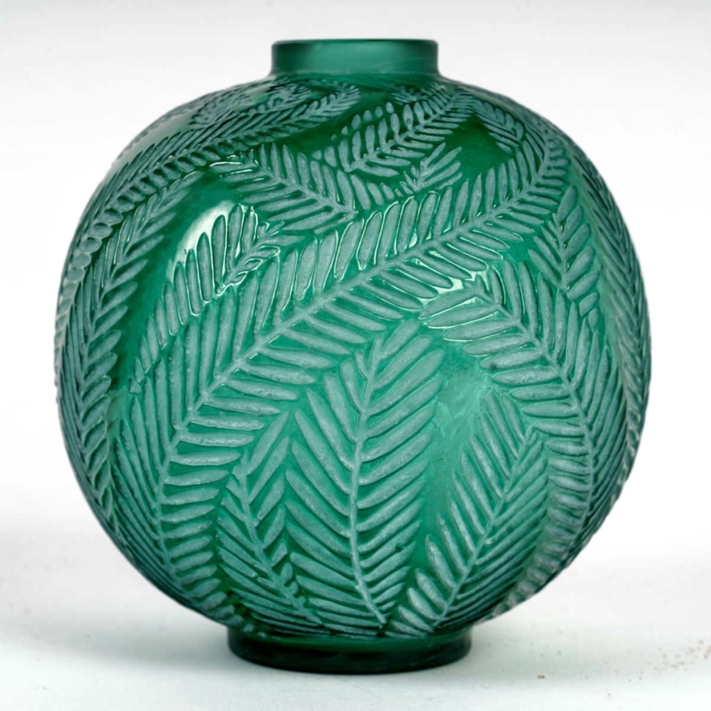 Vase « Palmes » verre vert émeraude patiné blanc de René LALIQUE 3 Vase « Palmes » verre vert émeraude patiné blanc de René LALIQUE 3