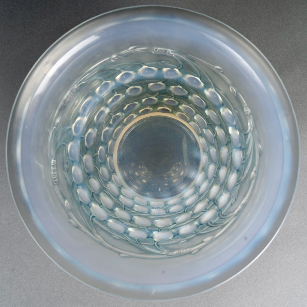Vase « Montmorency » verre opalescent patiné bleu de René LALIQUE 6
