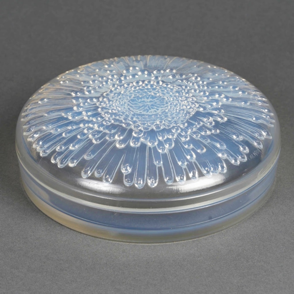 Boîte « Tokyo » verre opalescent de René LALIQUE 2