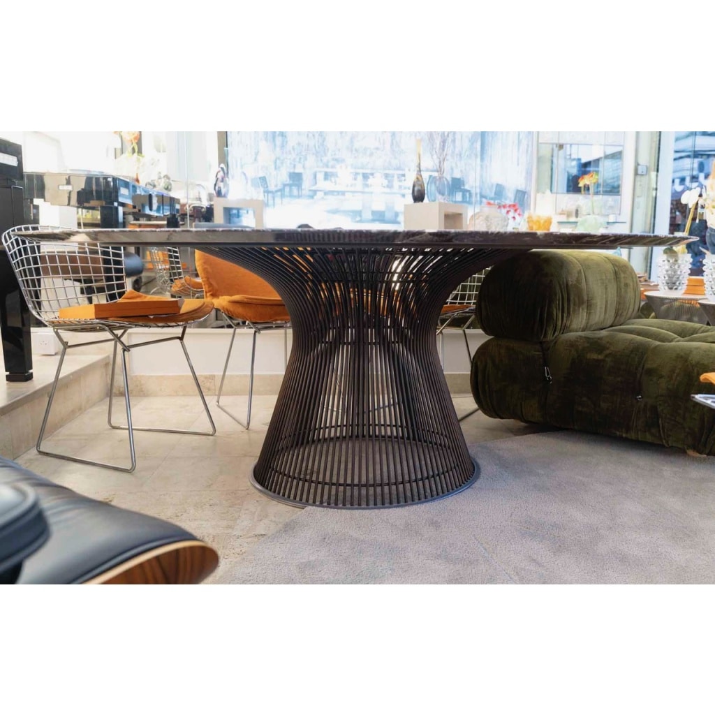 KNOLL éditions & PLATNER , table rondeØ 180 cm marbre Rouge Rubis 4