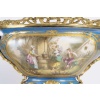 Grande coupe en porcelaine de Sèvres – XIXᵉ siècle, monture en bronze doré style Louis XV 14 Grande coupe en porcelaine de Sèvres – XIXᵉ siècle, monture en bronze doré style Louis XV 14