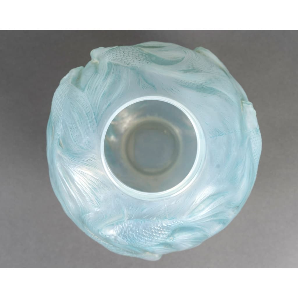 Vase « Formose » verre opalescent patiné bleu de René LALIQUE 5
