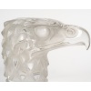 Mascotte Automobile « Tête d&rsquo;Aigle » verre blanc patiné gris de René LALIQUE 10