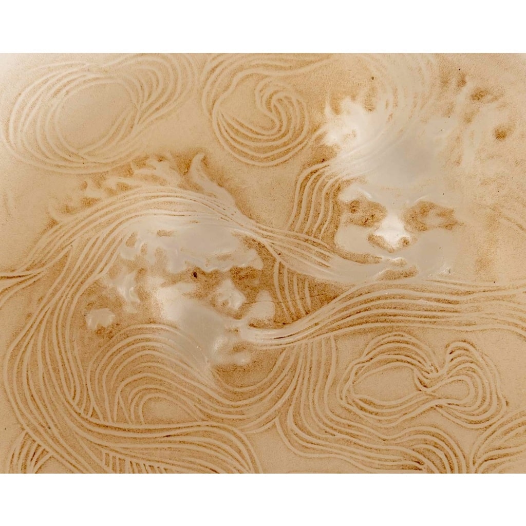 Cendrier « Deux Zéphyrs » verre blanc patiné sépia de René LALIQUE 5