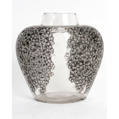 Vase « Poivre » verre blanc patiné gris de René LALIQUE