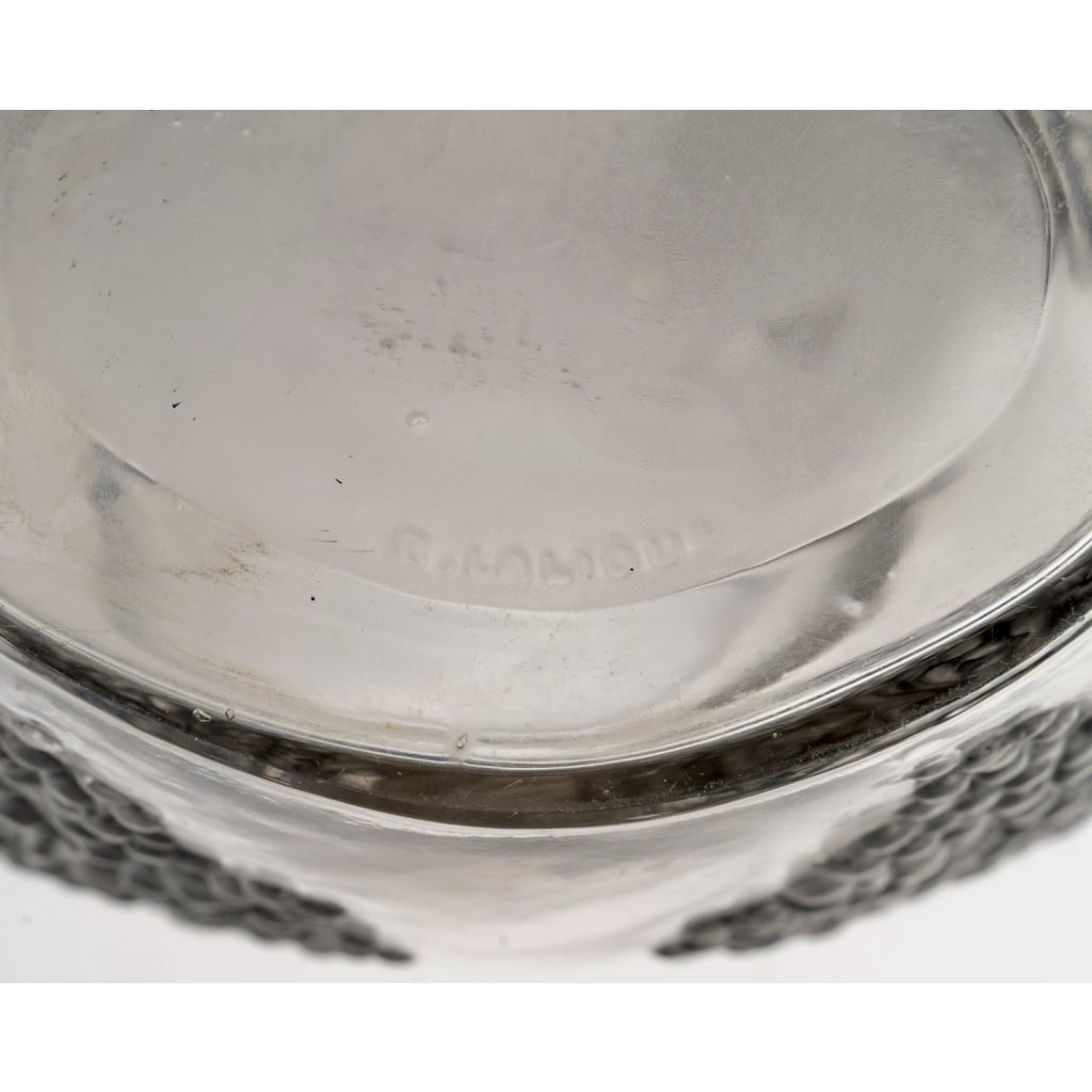 Vase « Poivre » verre blanc patiné gris de René LALIQUE 7