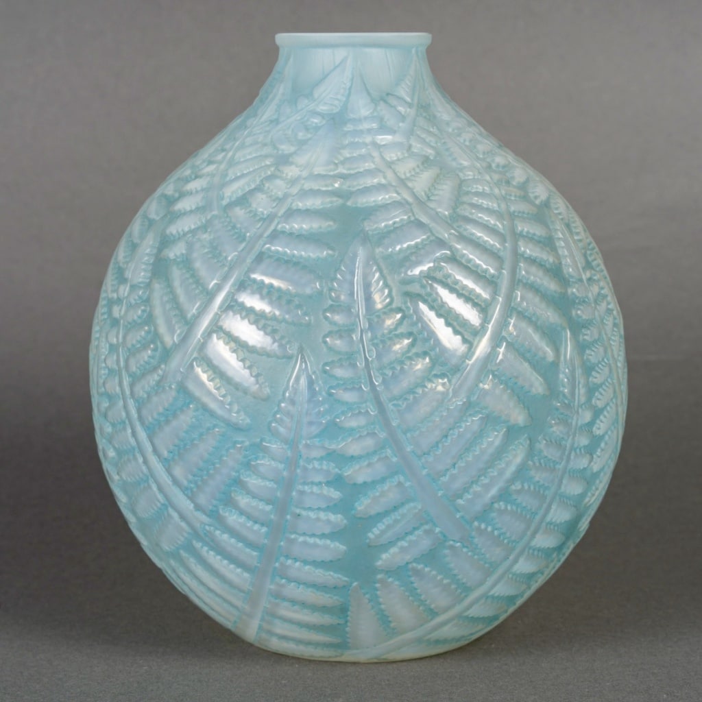 Vase « Espalion » verre opalescent patiné bleu de René LALIQUE 2