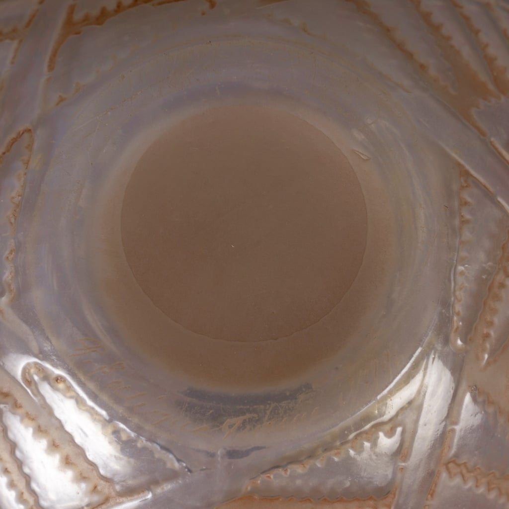 Vase « Espalion » verre opalescent patiné rose sépia de René LALIQUE 8