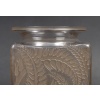 René LALIQUE – Vase carré « Myrrhis » 1926 20