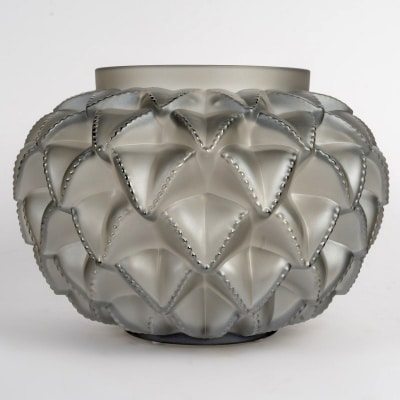 Vase « Languedoc » cristal gris bronze de LALIQUE FRANCE Vase « Languedoc » cristal gris bronze de LALIQUE FRANCE