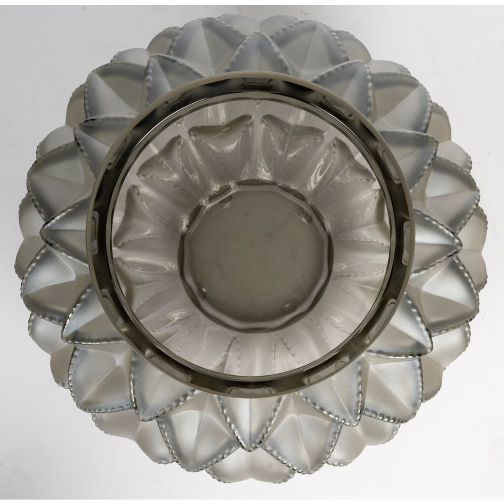 Vase « Languedoc » cristal gris bronze de LALIQUE FRANCE 4 Vase « Languedoc » cristal gris bronze de LALIQUE FRANCE 4