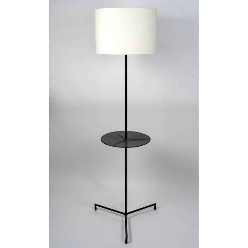 1960 Lampadaire en fer forgé par Mathieu Matégot. 3 1960 Lampadaire en fer forgé par Mathieu Matégot. 3