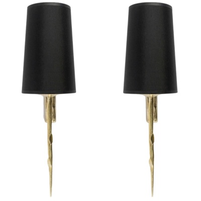 1960 Paire d’appliques murales en bronze par Félix Agostini pour Maison Arlus 1960 Paire d’appliques murales en bronze par Félix Agostini pour Maison Arlus