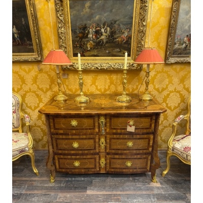 Commode Mazarine du Dauphiné, époque Louis XIV vers 1700