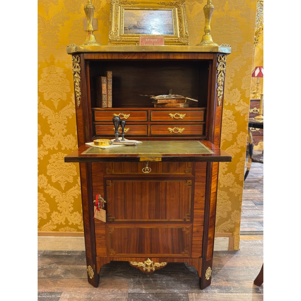 Secrétaire en bois de Rose et Amarante Époque Louis XVI vers 1780 12 Secrétaire en bois de Rose et Amarante Époque Louis XVI vers 1780 12