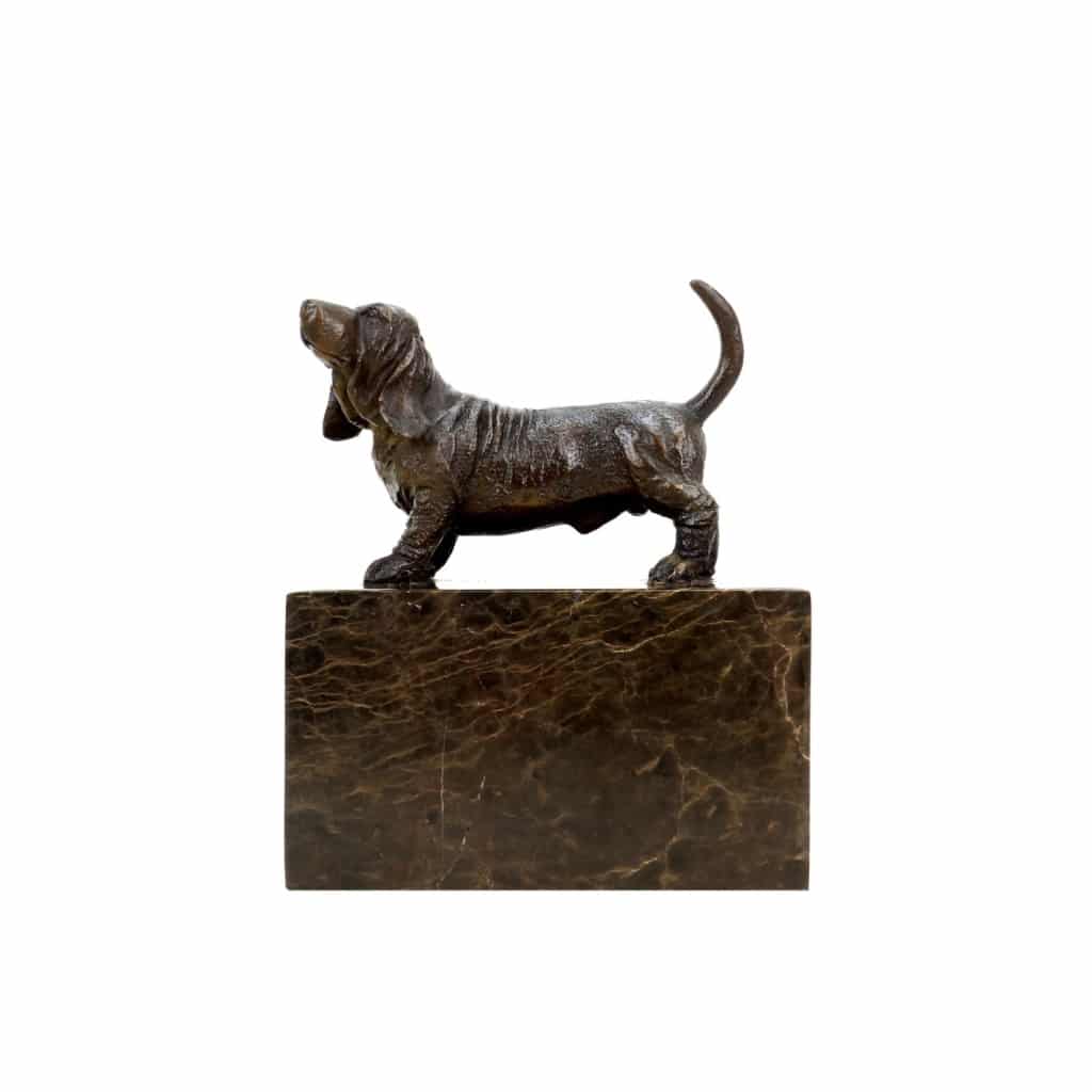 Sculpture en bronze représentant un chien anglais, socle en marbre 2 Sculpture en bronze représentant un chien anglais, socle en marbre 2